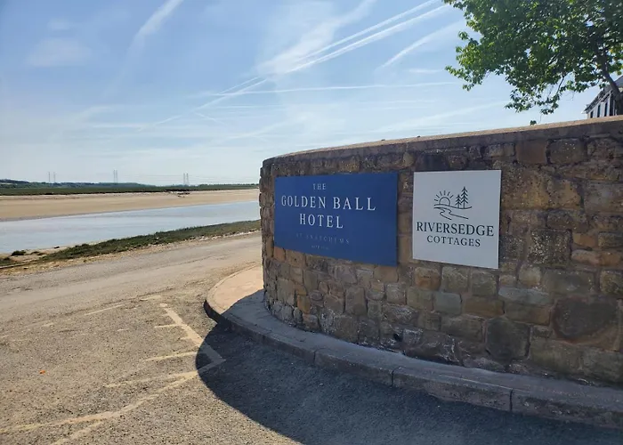 The Golden Ball Cottages